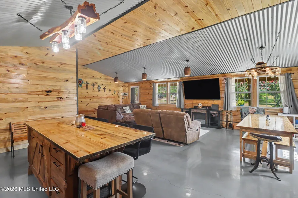 1 Stringer Road Wiggins, MS 39577