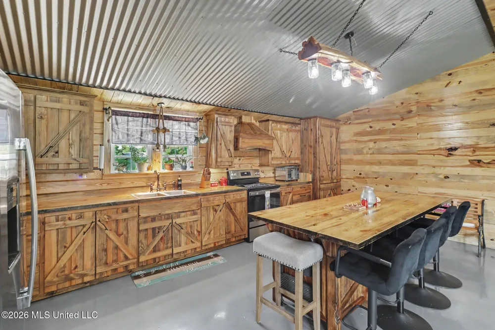 1 Stringer Road Wiggins, MS 39577