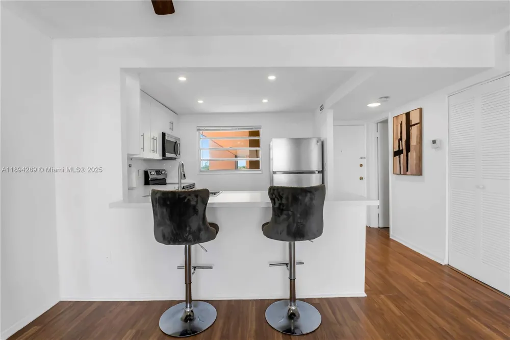 16400 NE 17th Ave #601 North Miami Beach, FL 33162