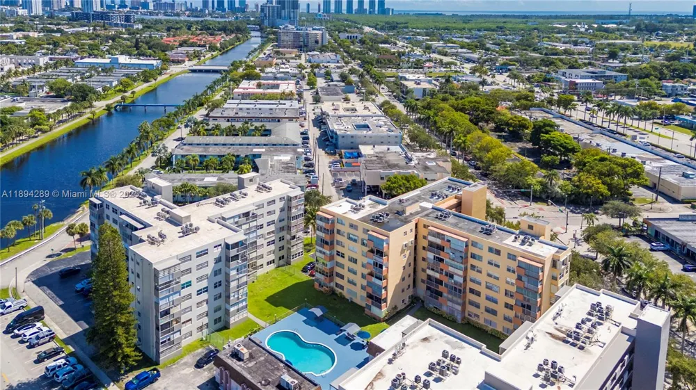 16400 NE 17th Ave #601 North Miami Beach, FL 33162