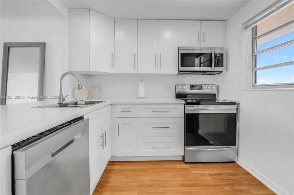 16400 NE 17th Ave #601 North Miami Beach, FL 33162