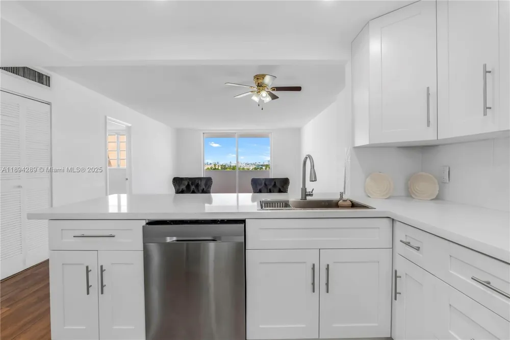 16400 NE 17th Ave #601 North Miami Beach, FL 33162