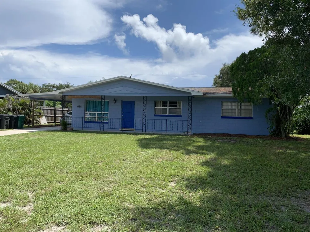 3484 Sunrise Boulevard Fort Pierce, FL 34982