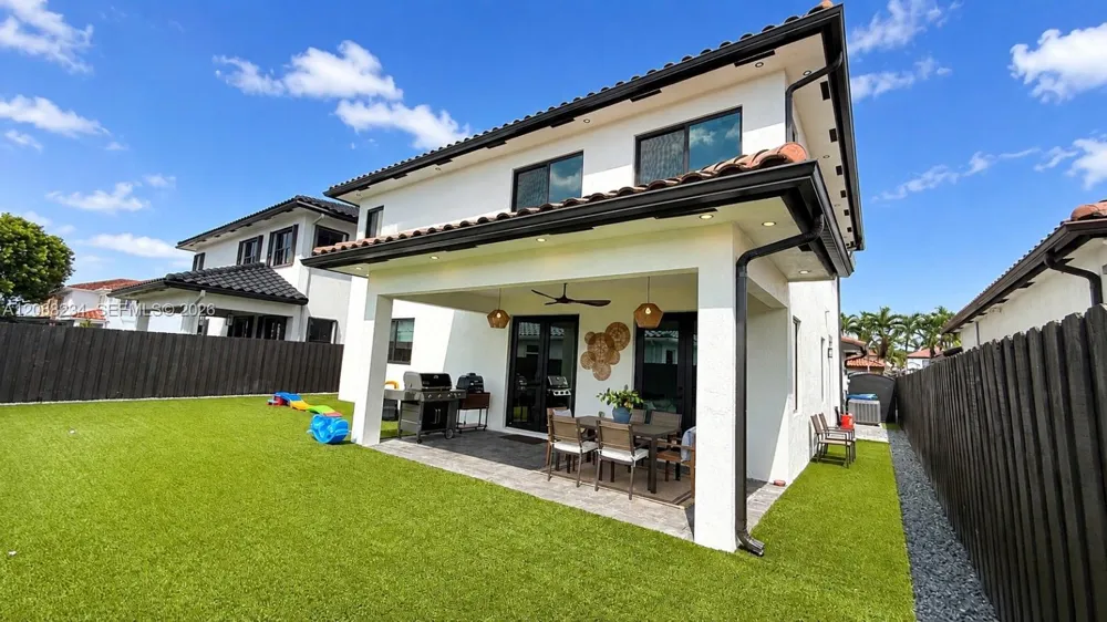 1820 SW 154th Ave Miami, FL 33185