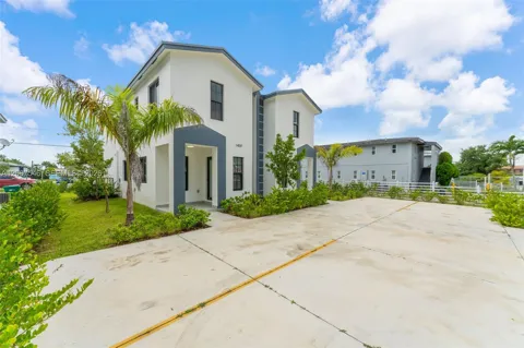 1459 NW 2nd Ave #1459