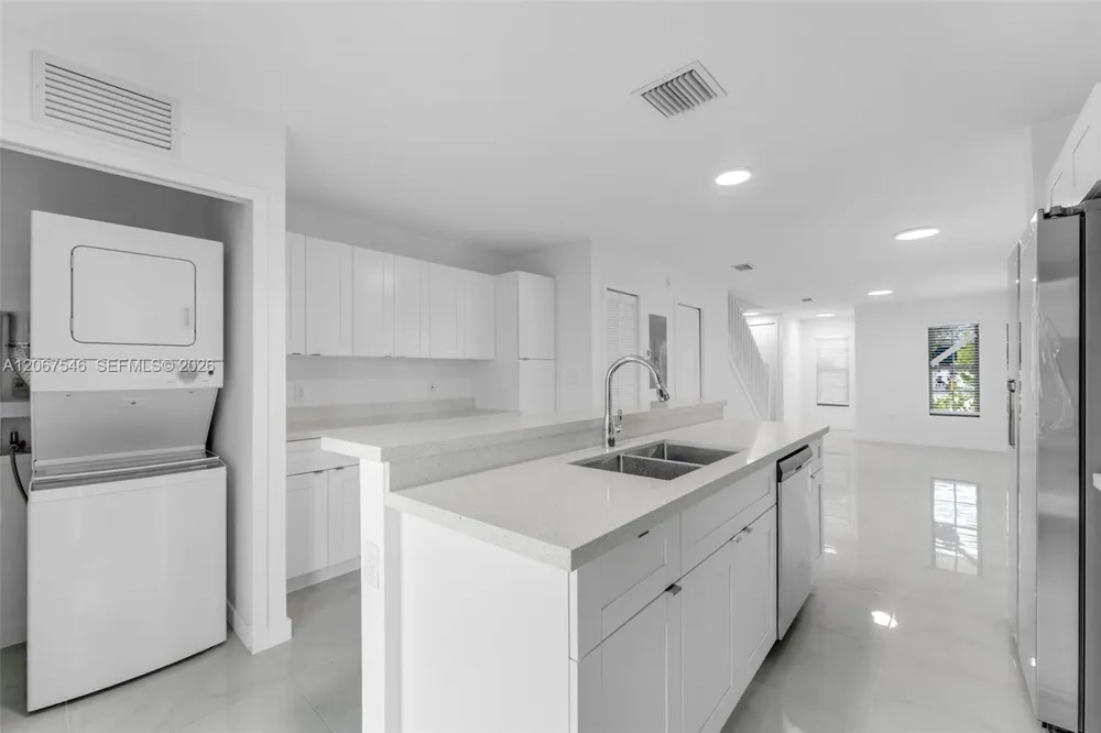1459 NW 2nd Ave #1459 Florida City, FL 33034