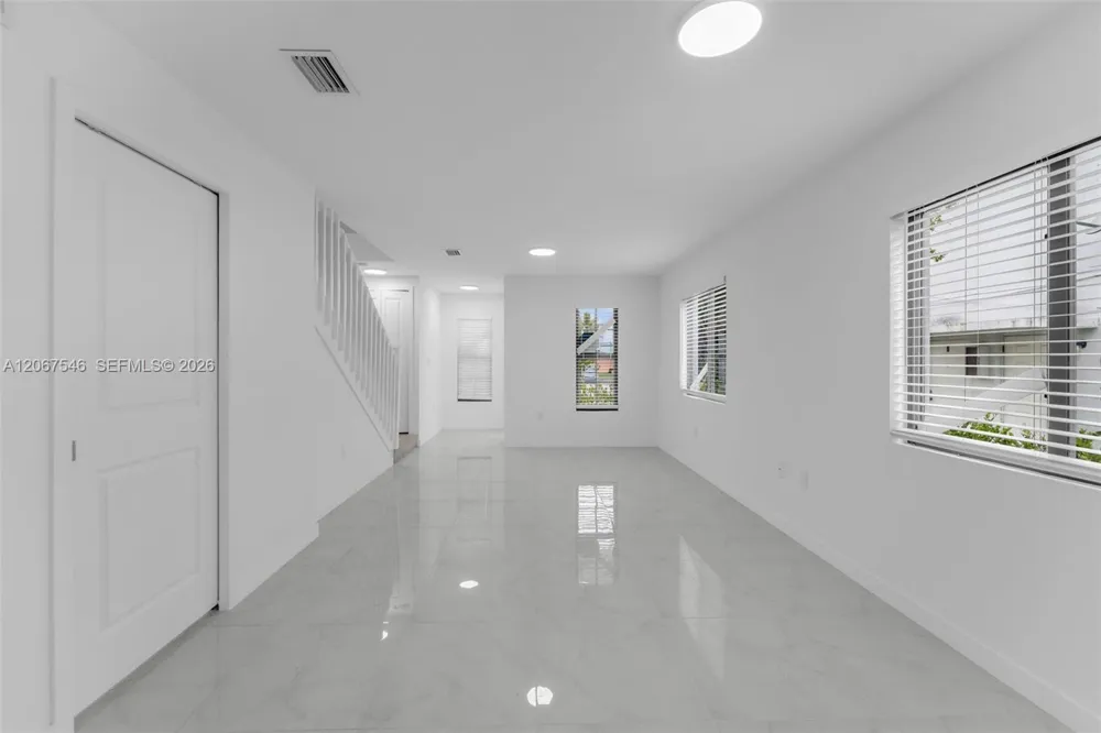 1459 NW 2nd Ave #1459 Florida City, FL 33034