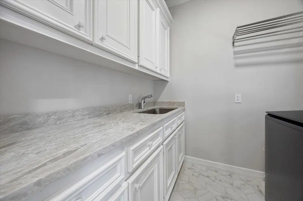 6635 Rutgers Avenue West University Place, TX 77005