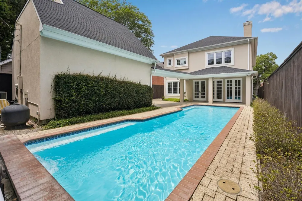 6635 Rutgers Avenue West University Place, TX 77005
