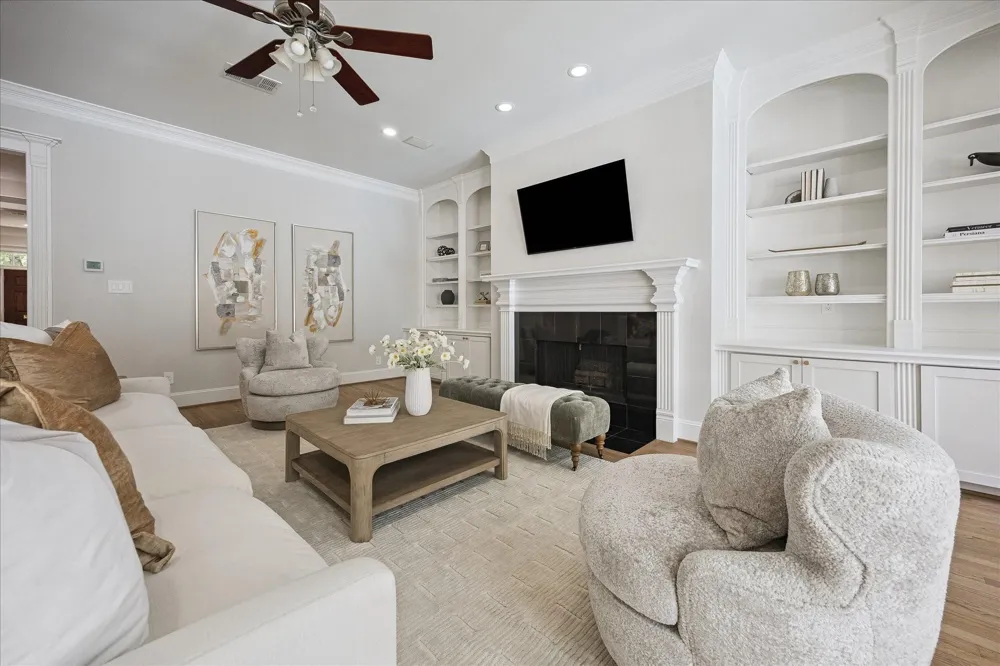 6635 Rutgers Avenue West University Place, TX 77005