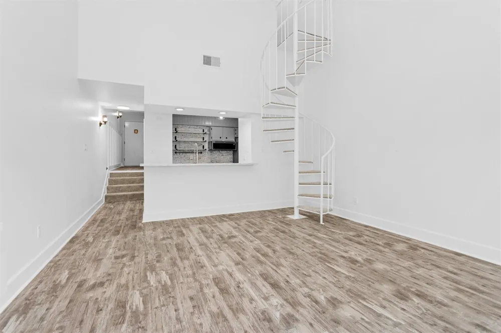 12500 Melville Drive 325c Montgomery, TX 77356
