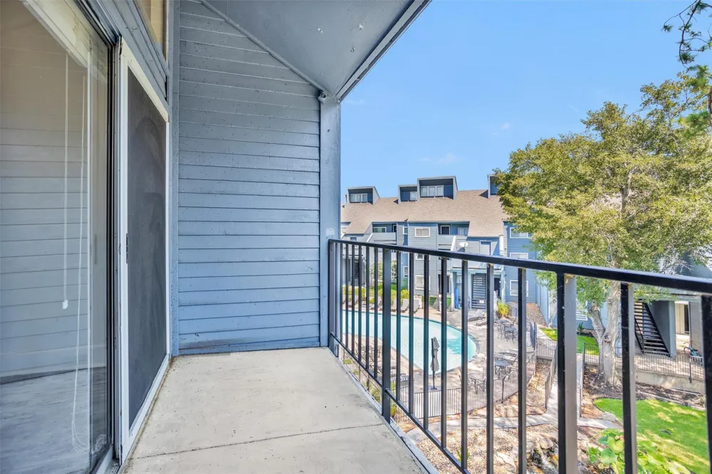 12500 Melville Drive 325c Montgomery, TX 77356