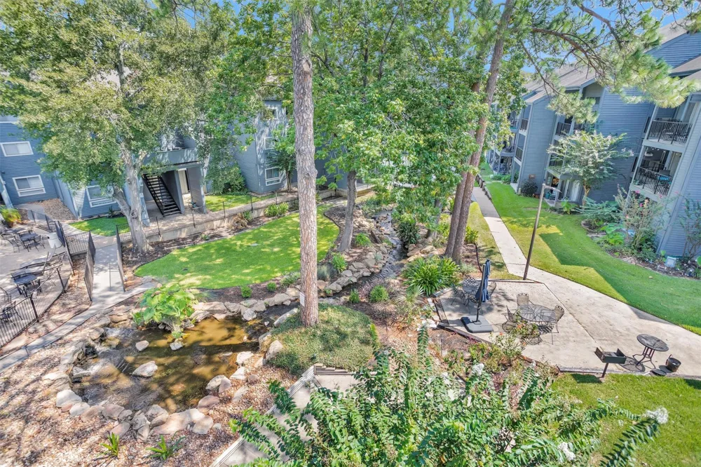 12500 Melville Drive 325c Montgomery, TX 77356
