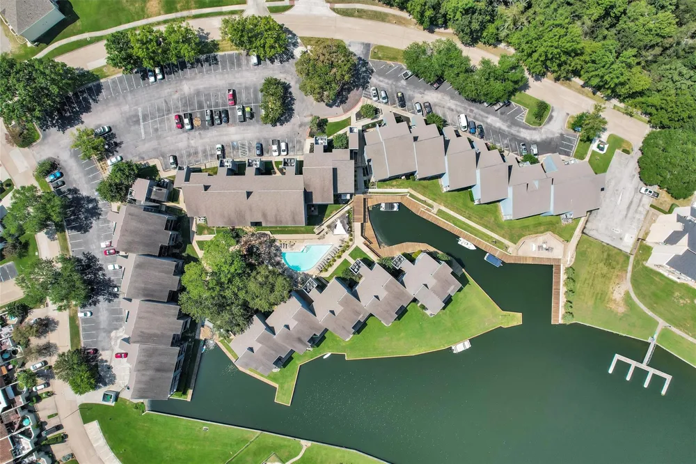 12500 Melville Drive 325c Montgomery, TX 77356