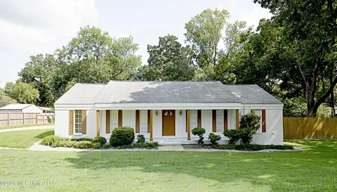 4490 S Big Horn Drive