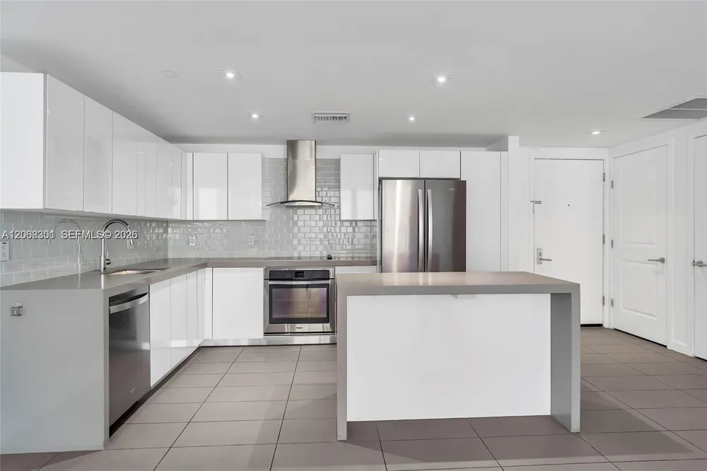 1600 NE 1st Ave #3119 Miami, FL 33132