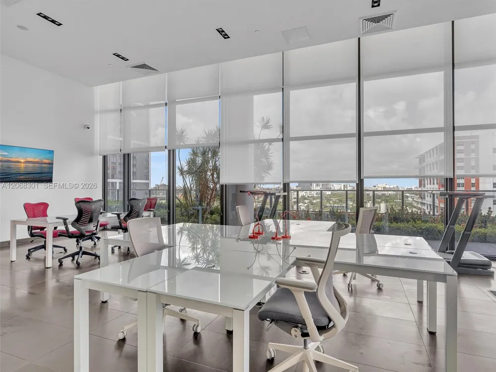1600 NE 1st Ave #3119 Miami, FL 33132