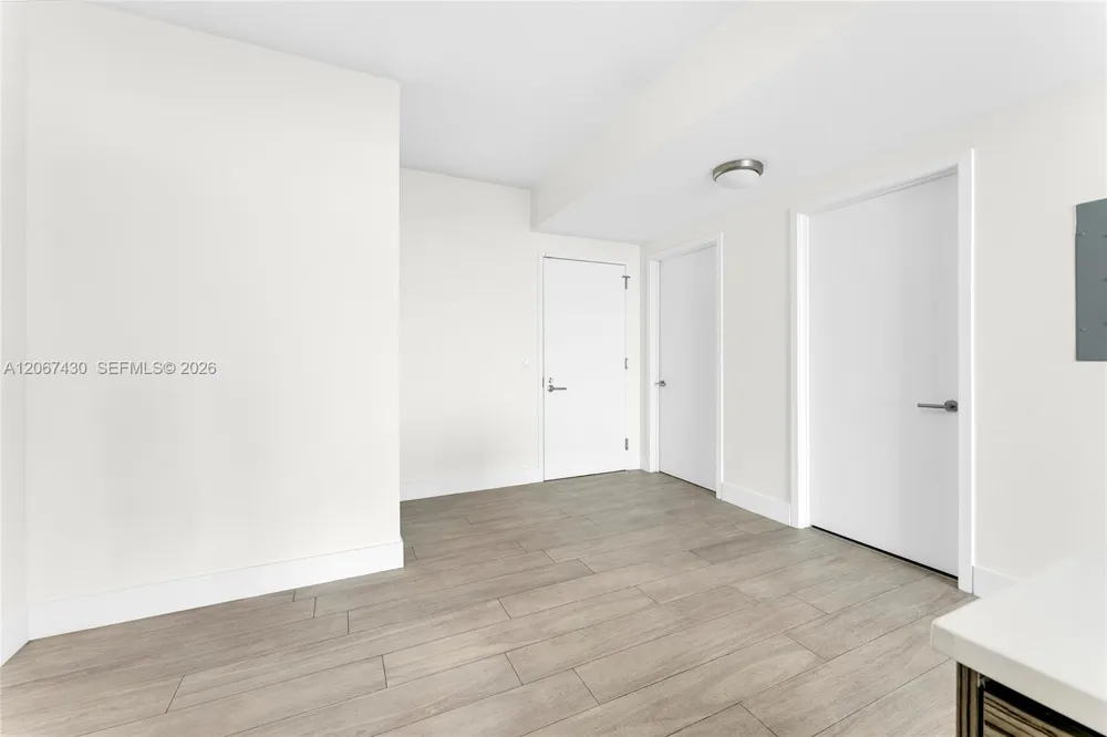 460 NE 28th St #1803 Miami, FL 33137