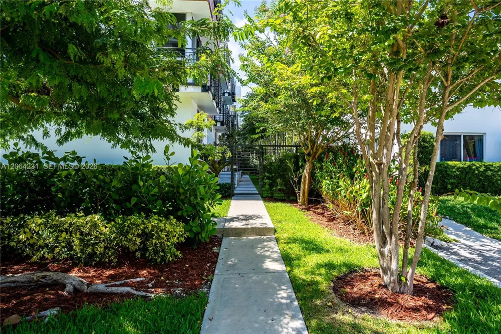 1153 101st St #1153 Bay Harbor Islands, FL 33154