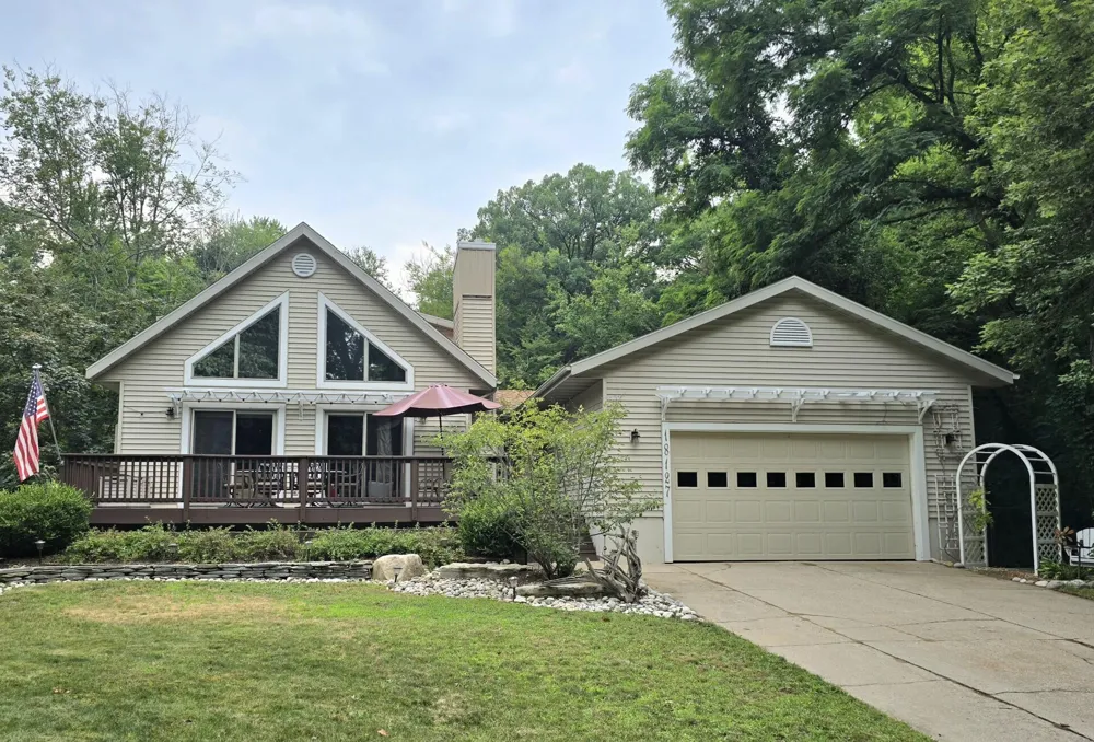 18127 Lovell Road Spring Lake Township, MI 49456