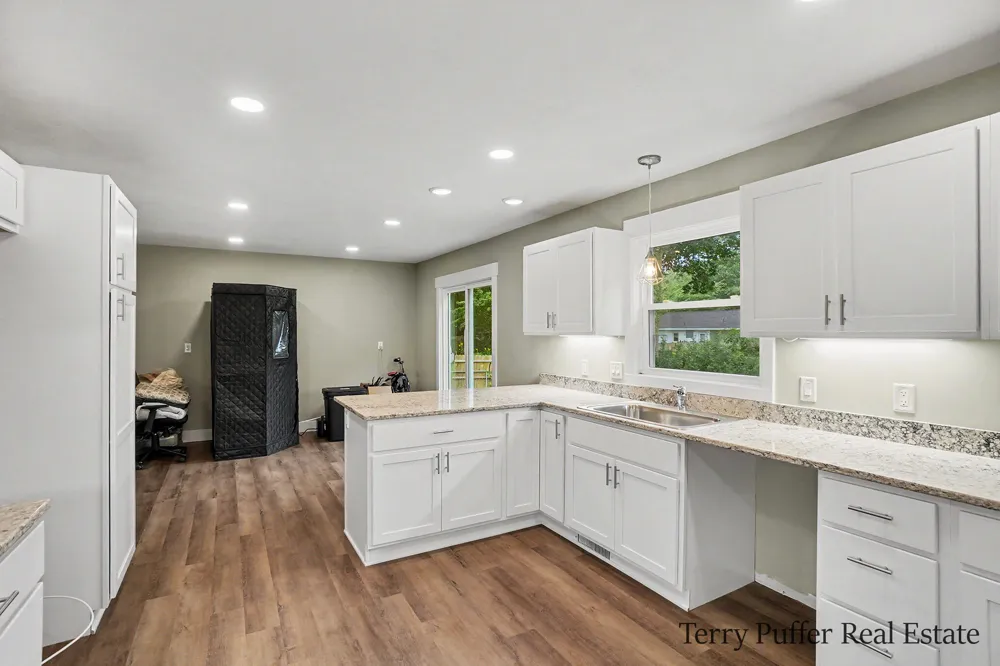 1107 Lancelot Drive Laketon Township, MI 49445