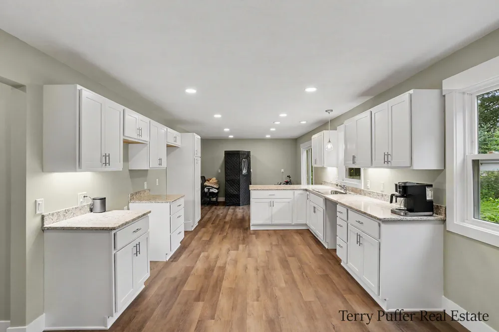 1107 Lancelot Drive Laketon Township, MI 49445