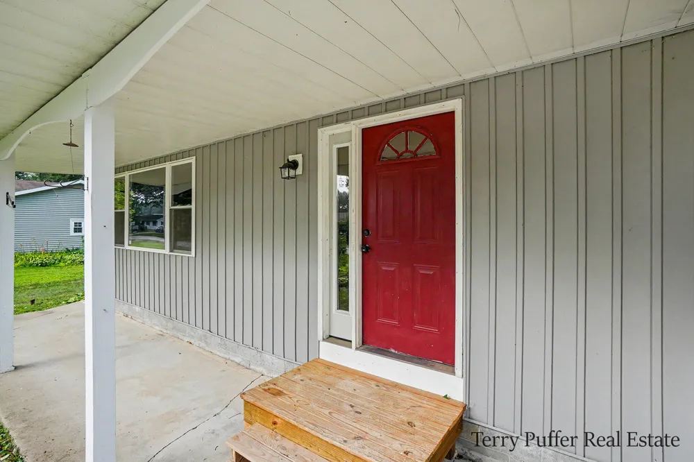 1107 Lancelot Drive Laketon Township, MI 49445