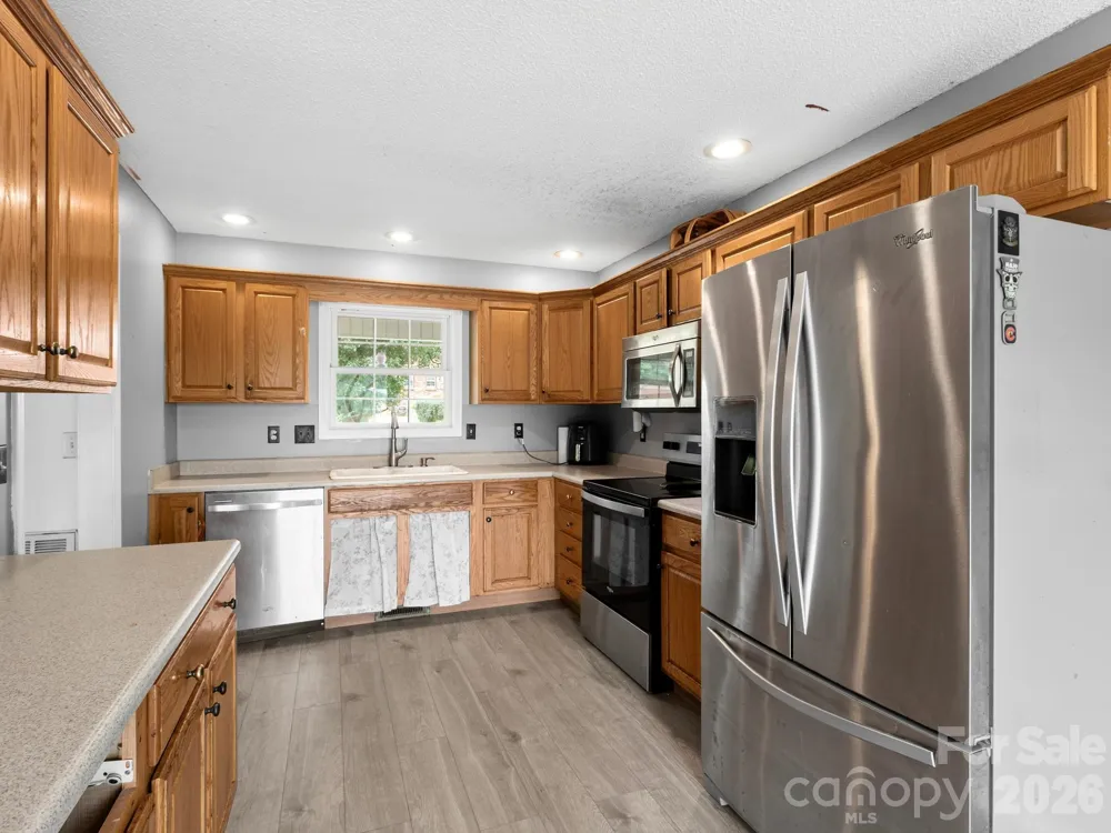 11 Cathy Court Hendersonville, NC 28792