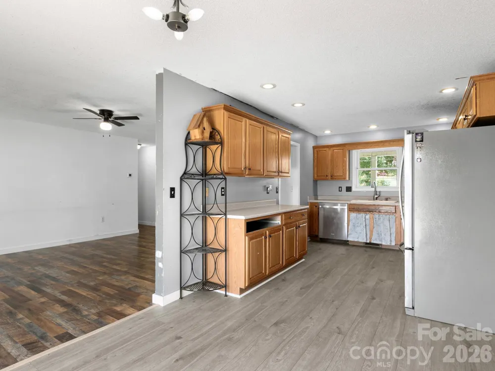 11 Cathy Court Hendersonville, NC 28792
