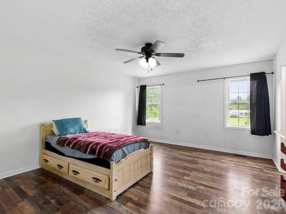 11 Cathy Court Hendersonville, NC 28792