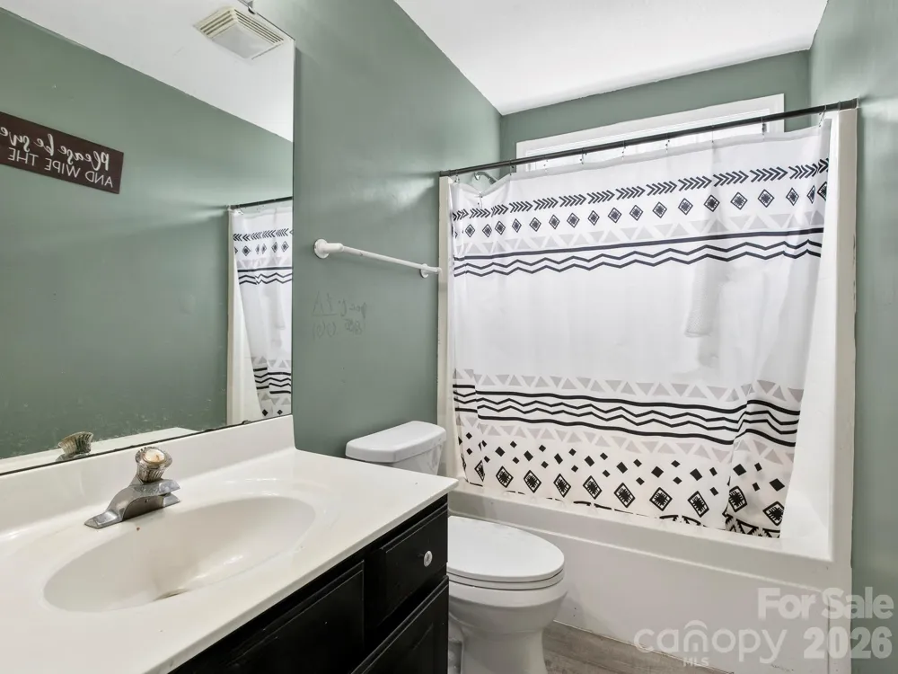 11 Cathy Court Hendersonville, NC 28792