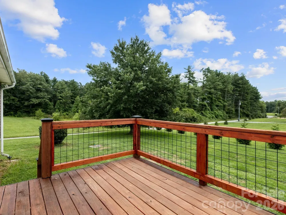 11 Cathy Court Hendersonville, NC 28792