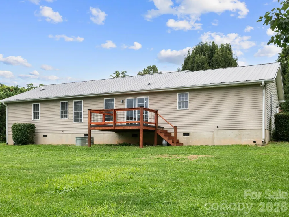 11 Cathy Court Hendersonville, NC 28792