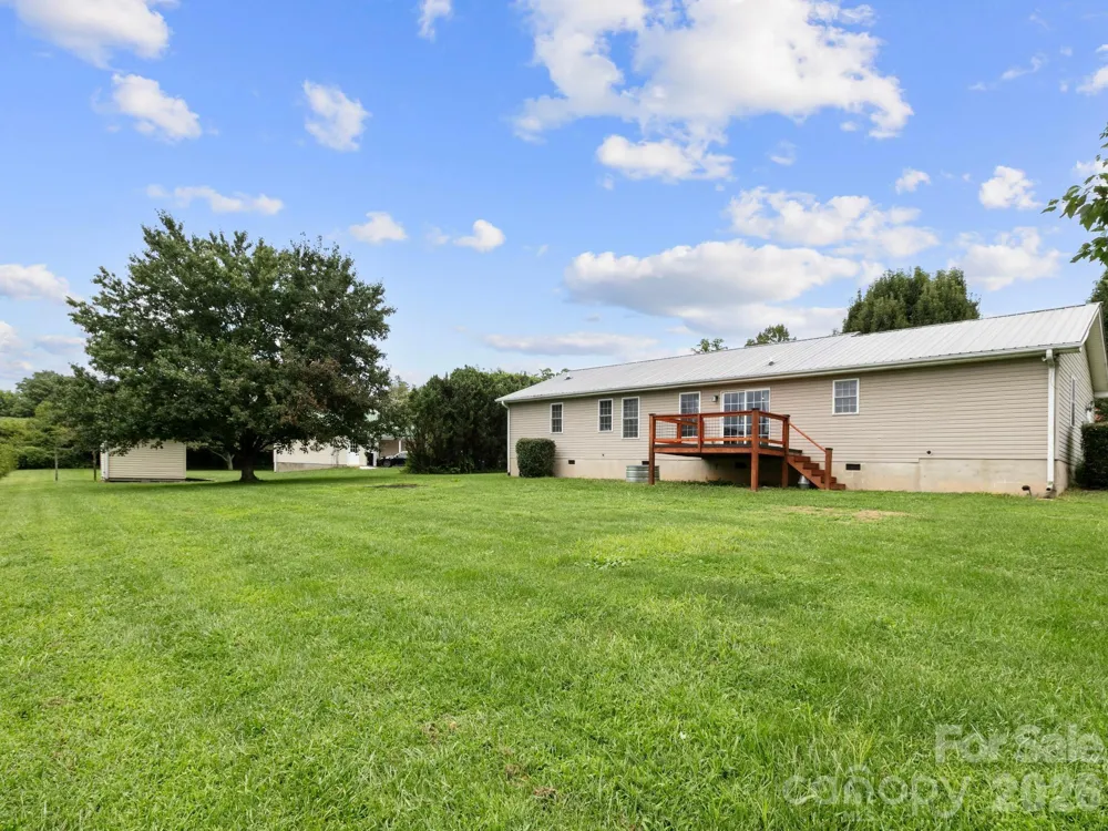 11 Cathy Court Hendersonville, NC 28792