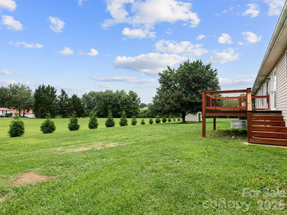 11 Cathy Court Hendersonville, NC 28792
