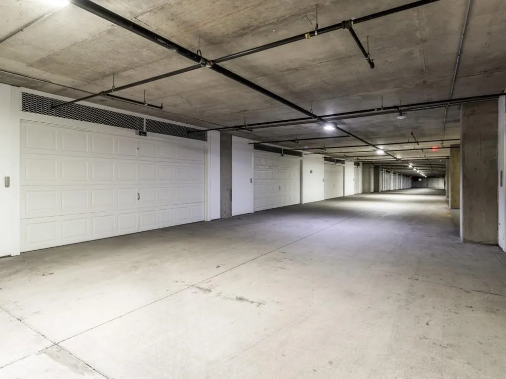 2900 McKinnon Street #2404 Dallas, TX 75201