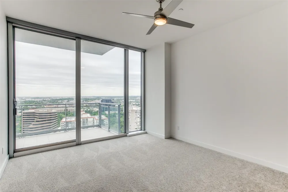 2900 McKinnon Street #2404 Dallas, TX 75201