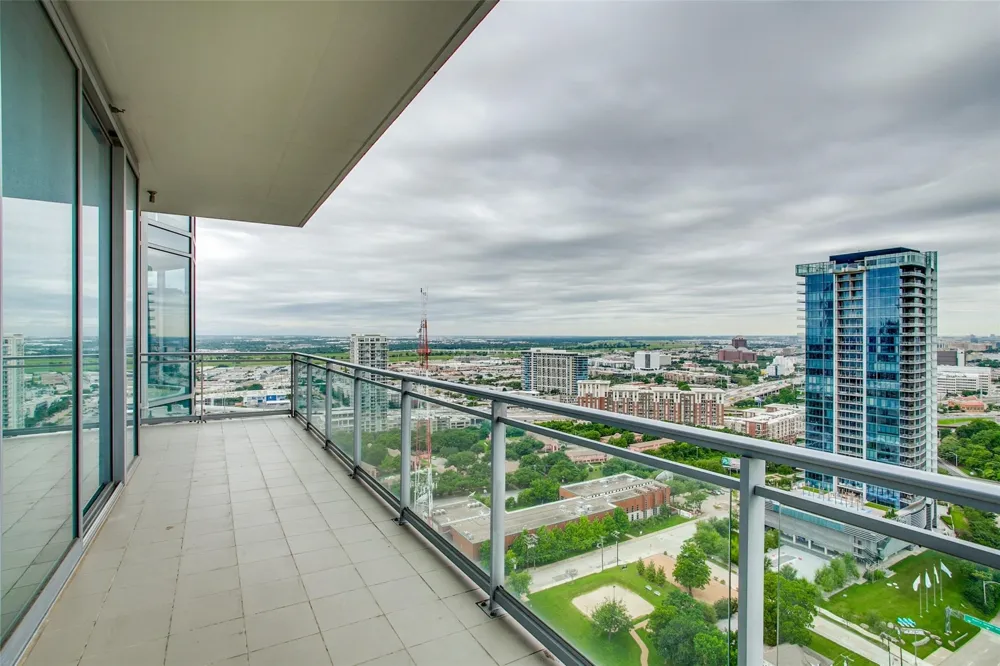 2900 McKinnon Street #2404 Dallas, TX 75201