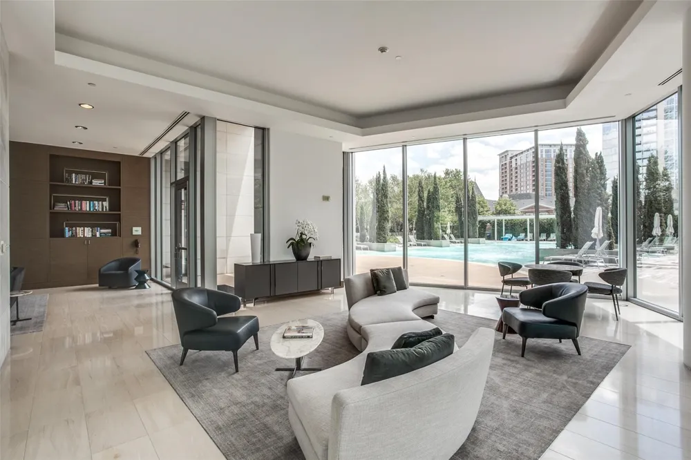 2900 McKinnon Street #2404 Dallas, TX 75201