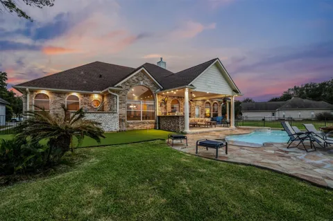 14030 Shoreline Drive