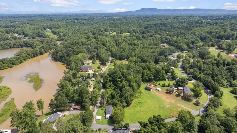 00 Club Drive Greenville, SC 29611