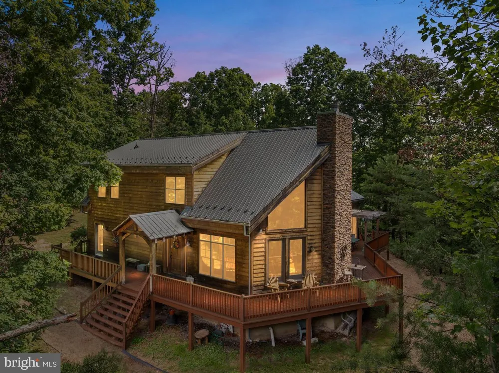 537 LOWER FLATS DRIVE Yellow Spring, WV 26865