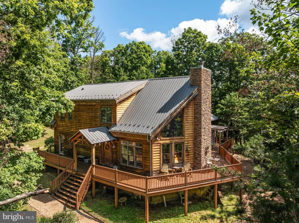 537 LOWER FLATS DRIVE Yellow Spring, WV 26865
