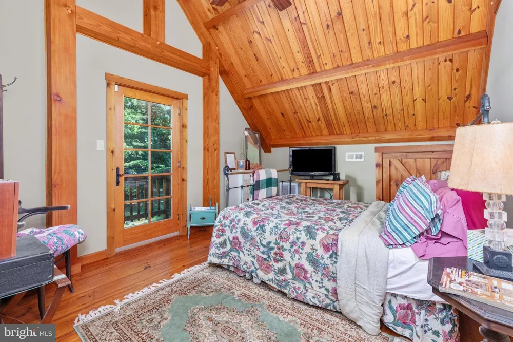 537 LOWER FLATS DRIVE Yellow Spring, WV 26865