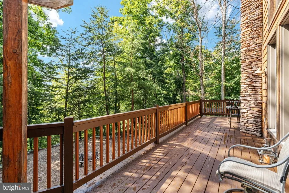 537 LOWER FLATS DRIVE Yellow Spring, WV 26865