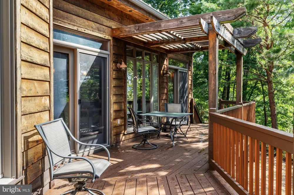 537 LOWER FLATS DRIVE Yellow Spring, WV 26865