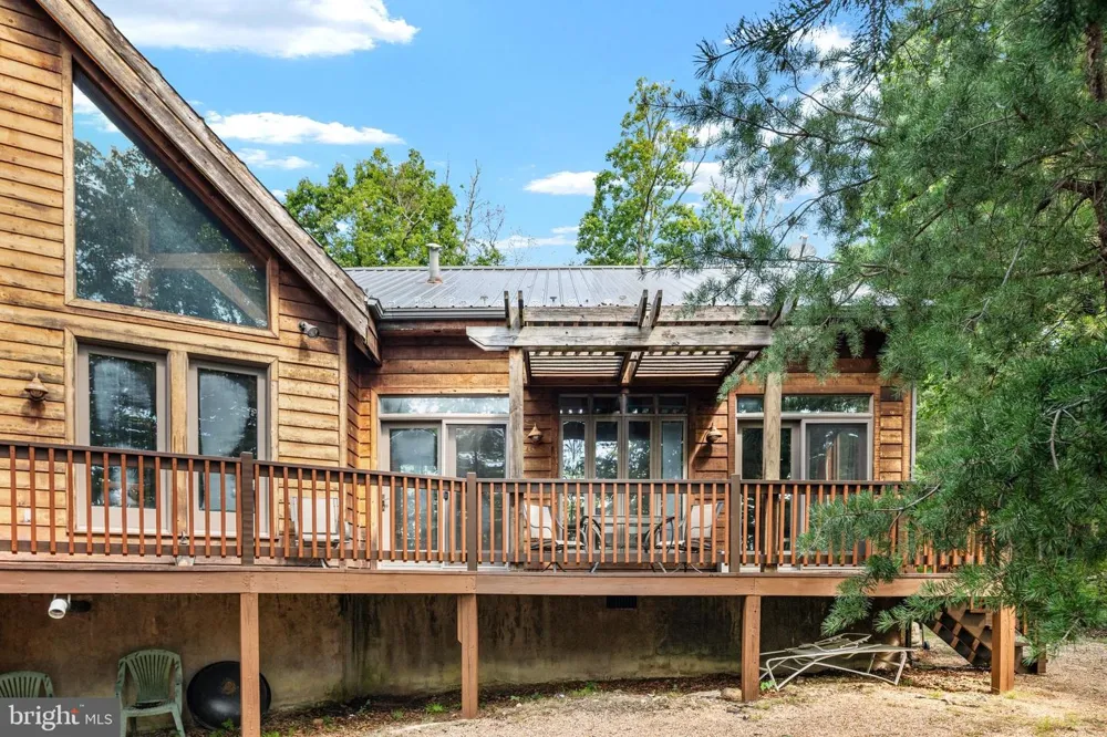 537 LOWER FLATS DRIVE Yellow Spring, WV 26865