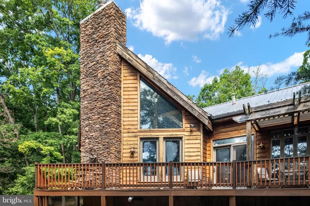 537 LOWER FLATS DRIVE Yellow Spring, WV 26865