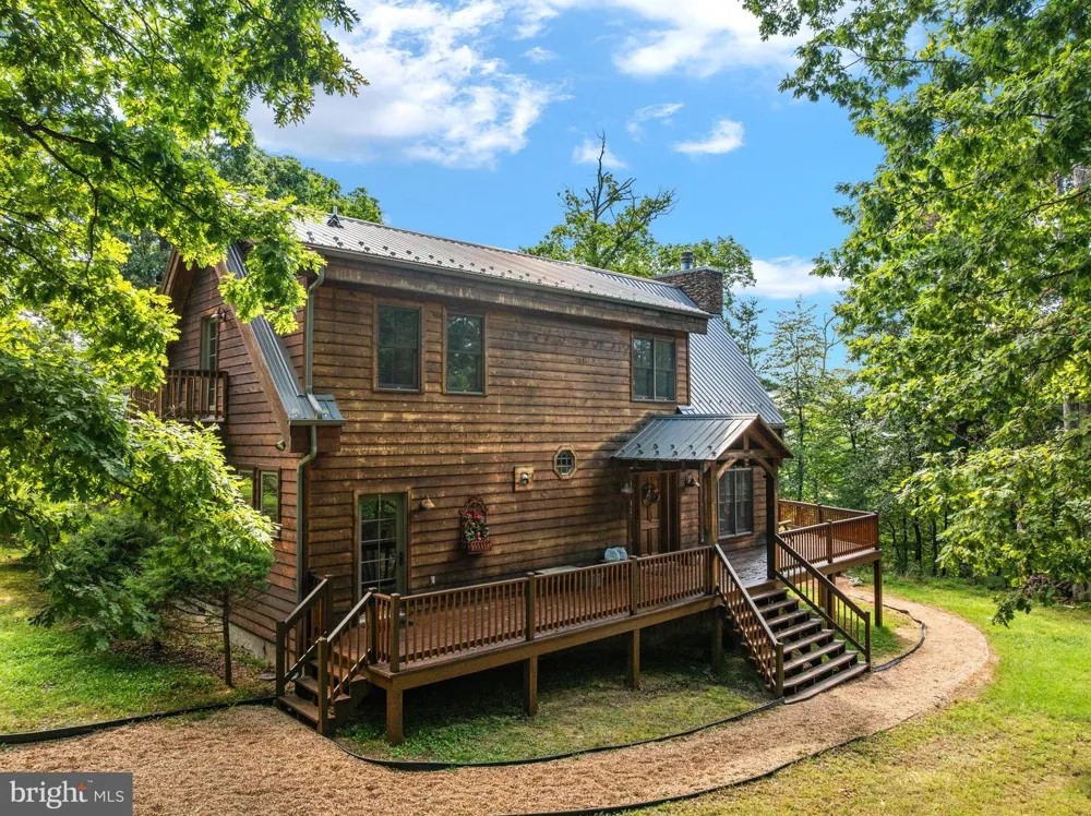 537 LOWER FLATS DRIVE Yellow Spring, WV 26865