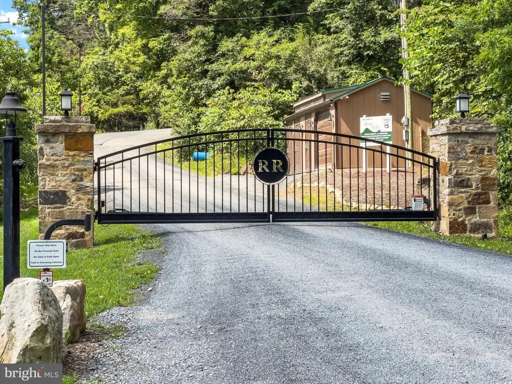 537 LOWER FLATS DRIVE Yellow Spring, WV 26865